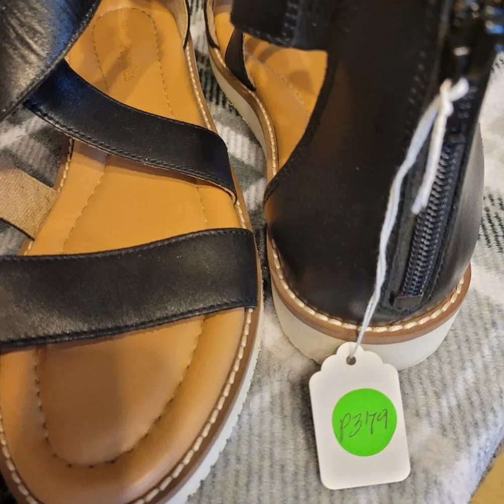 P379-NWOT Hushpuppies Midnight Black Zip Back Flat Sandals SZ 10 - Picture 2 of 2